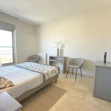 Stunning Beachfront 3 Bedroom In With Balcony * Valras-Plage